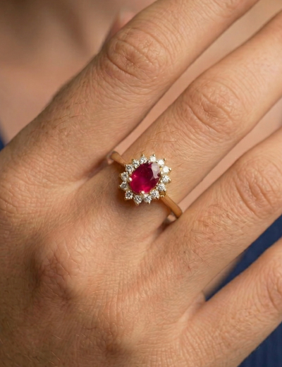 Klasik Anturaj Oval Yakut Yüzük resmi