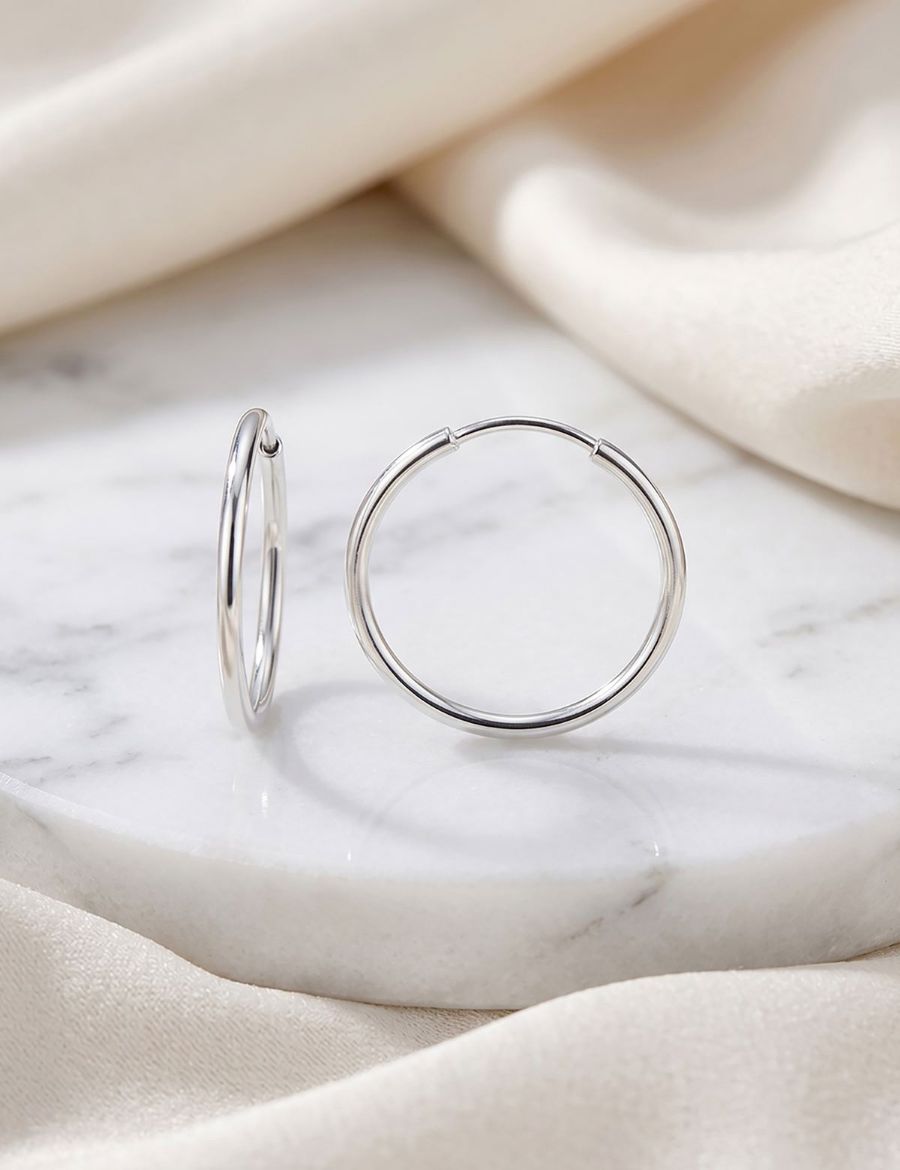 Beyaz Altın Minik Halka Küpe (Çap: 1.5cm) resmi
