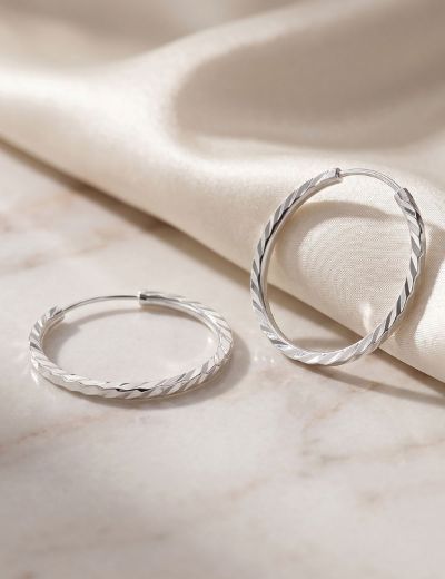 Yelpaze Kalemli Beyaz Altın Halka Küpe (Çapı: 2.20cm) resmi