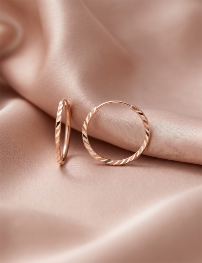 Pembe Altın Yelpaze Kalem İşli Halka Küpe (Çapı: 1.5cm - Rose Gold) resmi