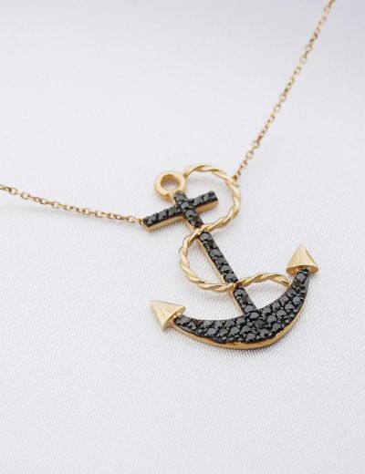 Siyah Pırlantalı Çapa Kolye resmi