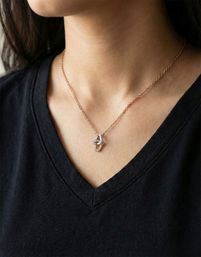 Pırlanta Bağlı Kalpler Altın Kolye resmi