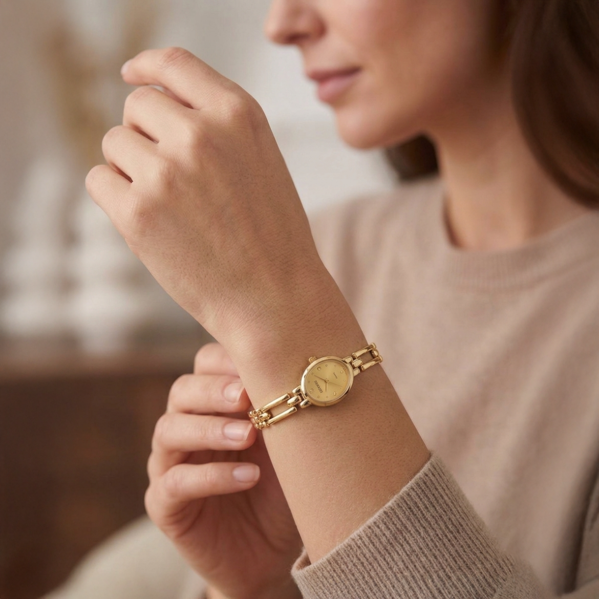 14 Ayar Altın Spor Kadın Saat resmi