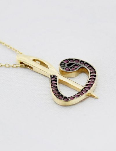 Yakut Vav Elif Kolye resmi