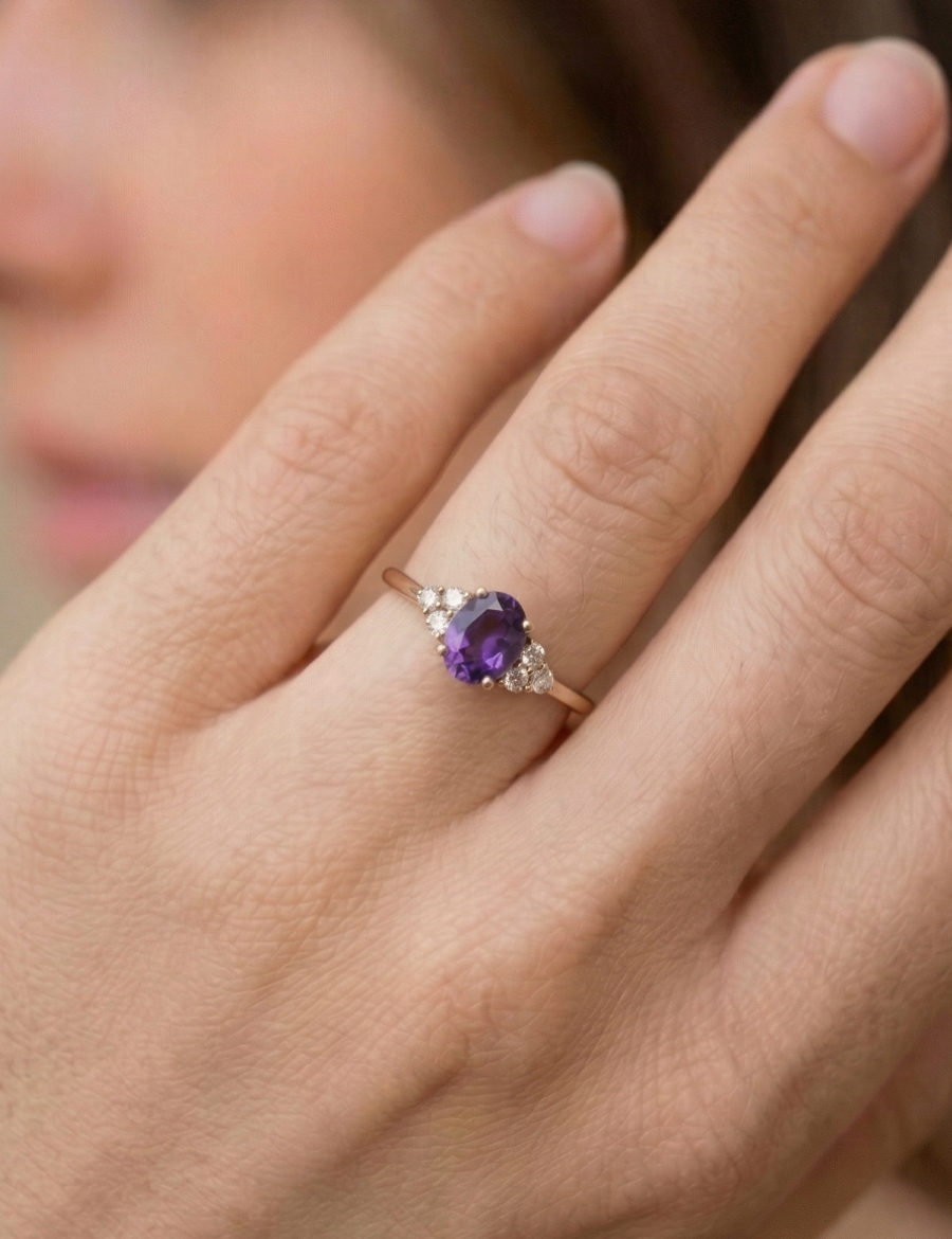 Pırlanta Oval Ametist Tektaş Yüzük resmi