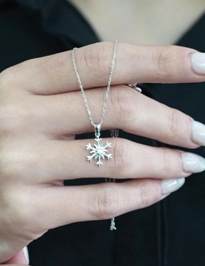 Pırlanta Kar Tanesi Tasarım Kolye resmi
