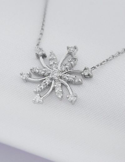 Pırlanta Kar Tanesi Tasarım Kolye resmi