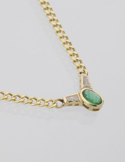 Oval Zümrüt Baget Pırlanta Kolye resmi