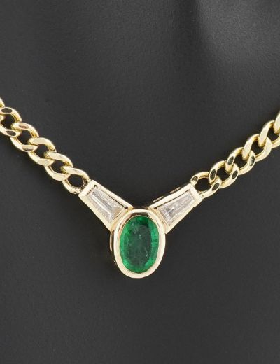 Oval Zümrüt Baget Pırlanta Kolye resmi