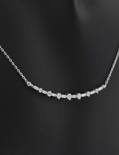 Pırlanta Su Yolu Baget Kolye resmi