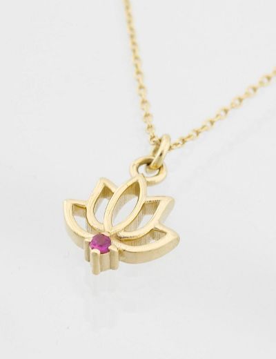 Yakut Lotus Çiçeği Kolye resmi