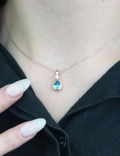 Damla Blue Topaz Tektaş Kolye resmi