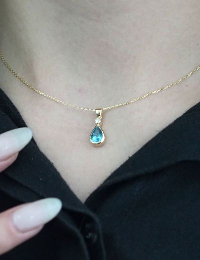 Damla Blue Topaz Tektaş Kolye resmi
