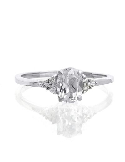 White Topaz Oval Tektaş Yüzük resmi