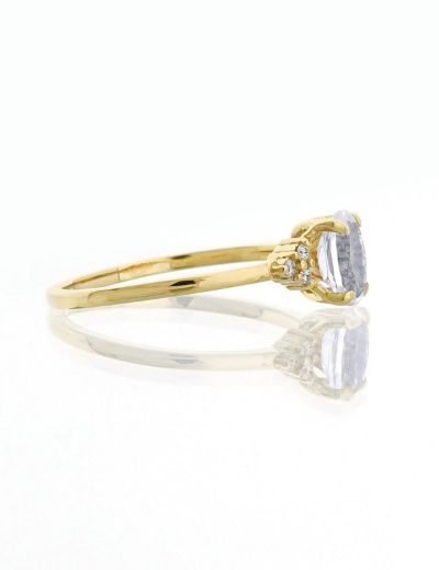 White Topaz Oval Tektaş Pırlanta Yüzük resmi