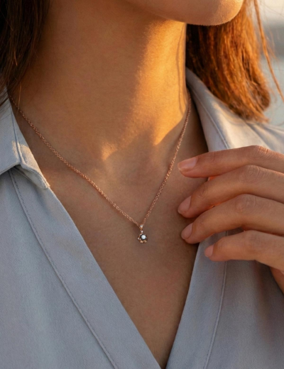 Victorian Etekli Elmas Tektaş Kolye resmi