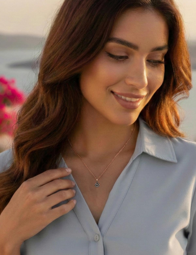 Klasik Elmas Gül Kolye resmi