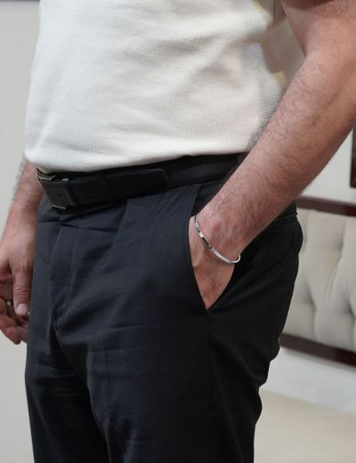 Parlak Yüzeyli İnce Erkek Kelepçe Bileklik resmi